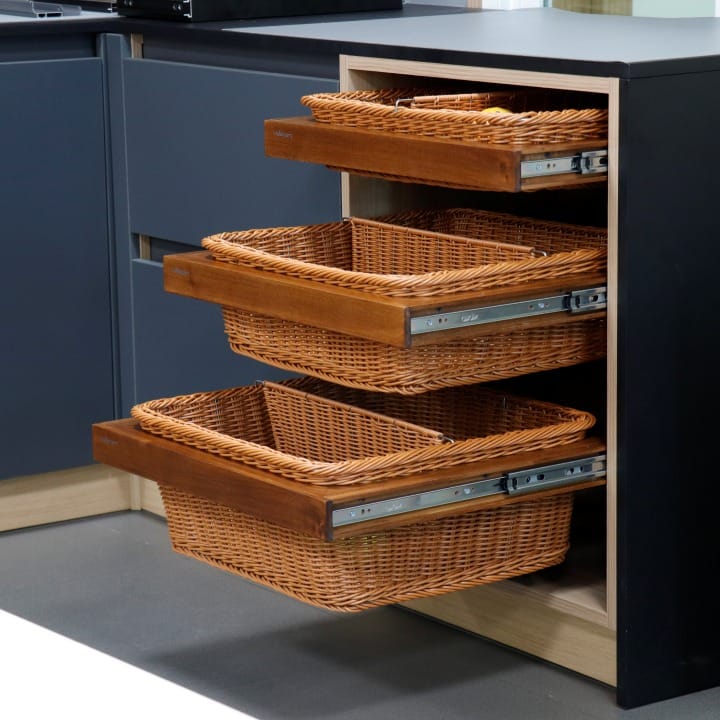 Soft Close Aluminium Hinge